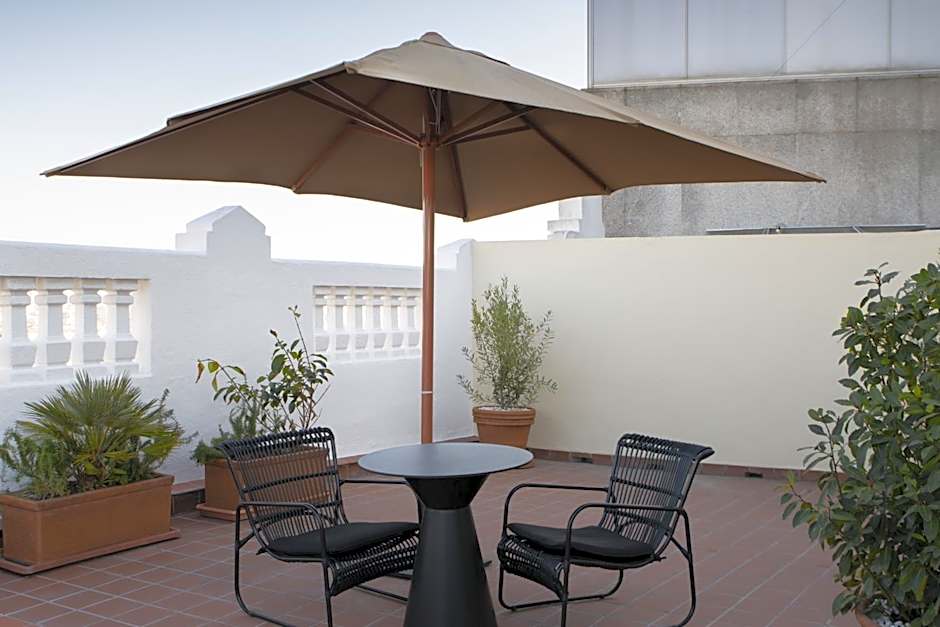 Petit Palace Triball