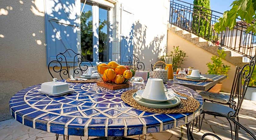 La maison de Charlotte - chambres d'hotes-Futuroscope