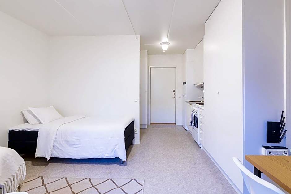 Easy Livin' Apartment Hotel