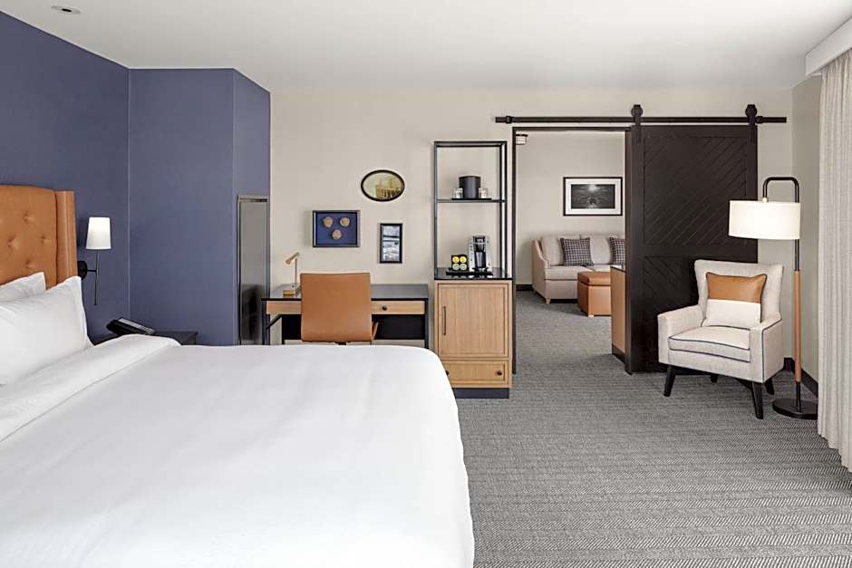 Courtyard by Marriott Portland Downtown/Waterfront
