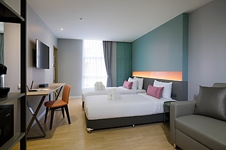 Executive Twin Bed Room