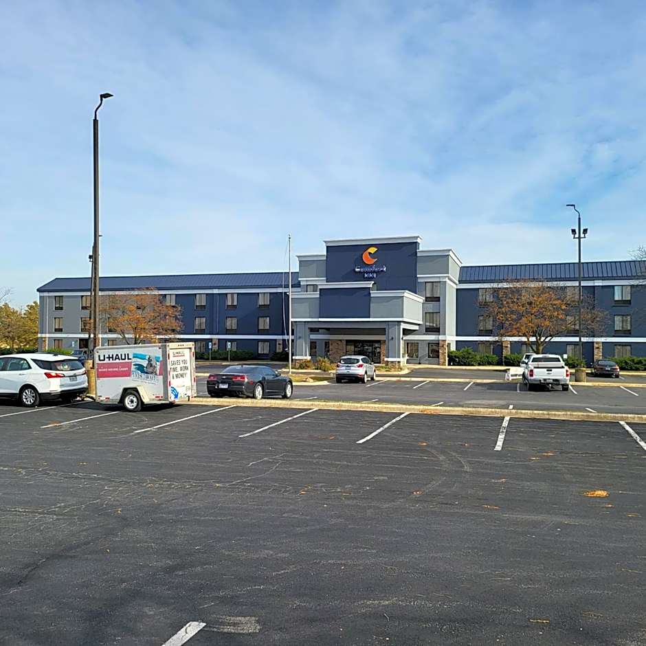 Comfort Inn Bourbonnais Near I-57