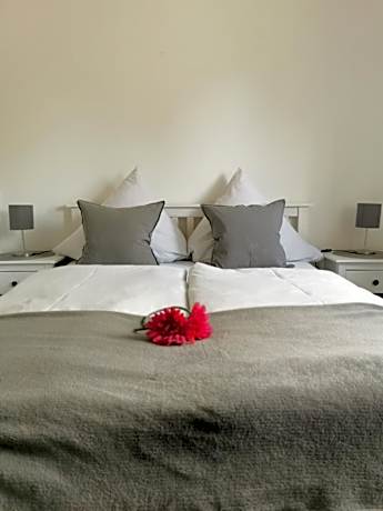 Twin Room with Private Bathroom