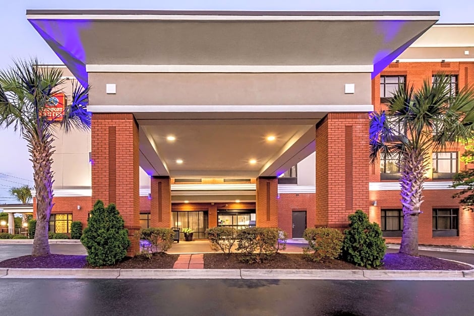 Holiday Inn Express & Suites - Lexington, an IHG Hotel