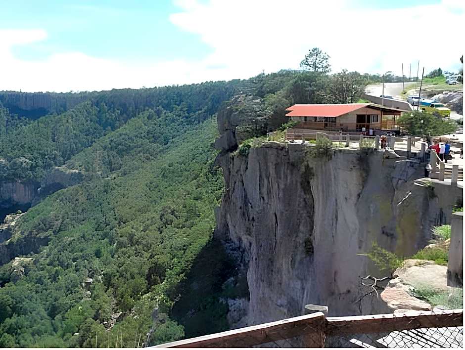 Hotel Divisadero Barrancas
