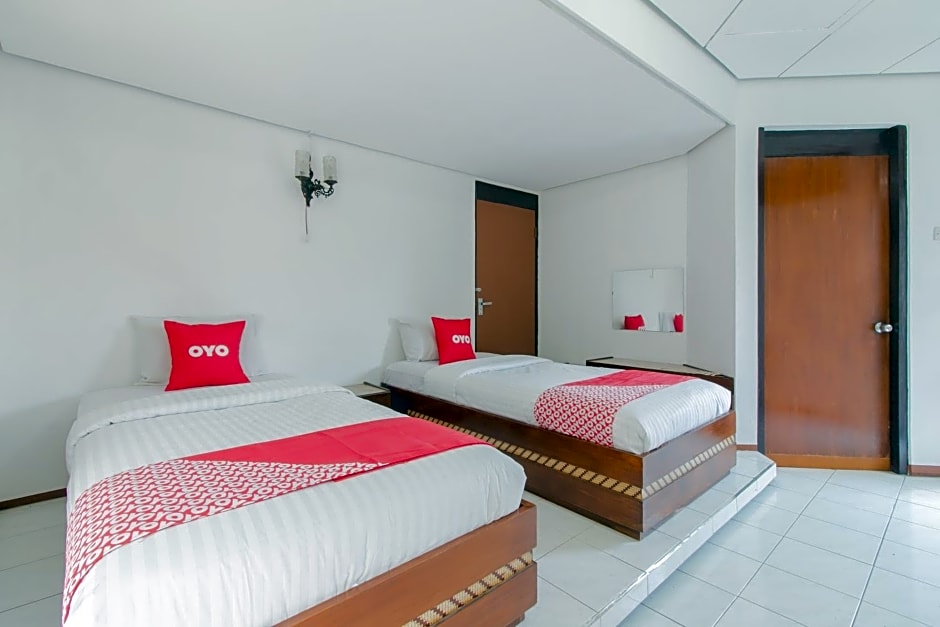 OYO 1996 Koneng Hotel