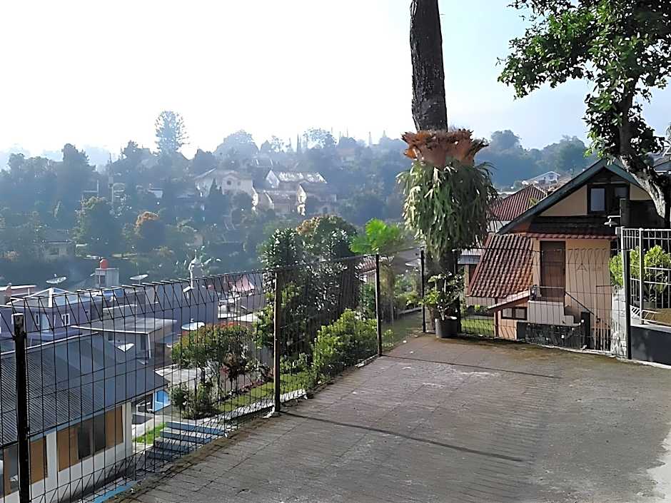 Villa Tunas Alam Mutiara