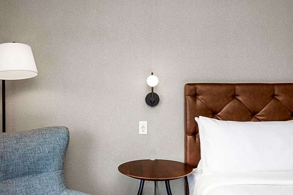 Four Points By Sheraton Kelowna Airport