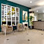 Peacock Suites