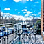 Uno Thames Hotel