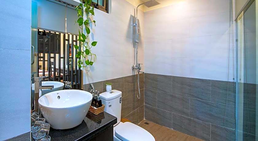 Hoi An Riverland Villa - Hoi An Center