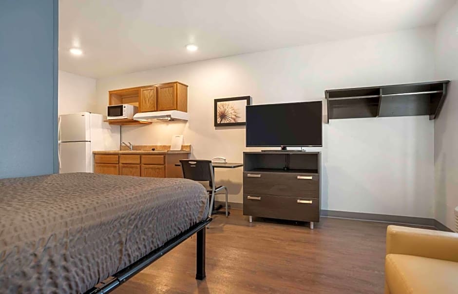 Extended Stay America Select Suites - Pensacola - Northeast