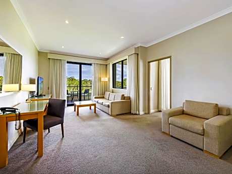 Privilege Room 1 Queen Bed and Balcony