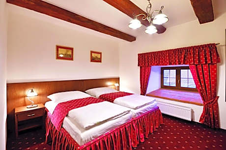 Double or Twin Room with Private Bathroom