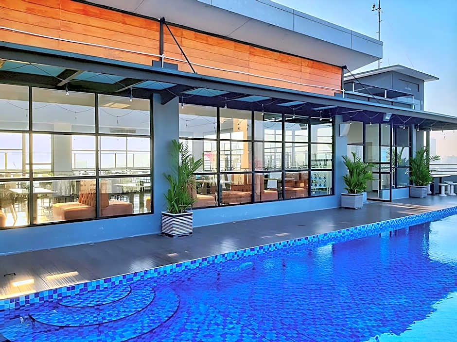 Surabaya River View Hotel