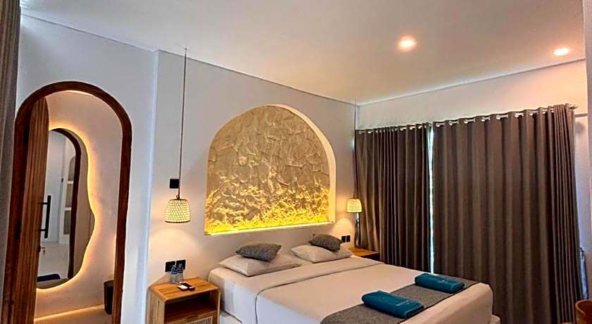 Bombora Surf Camp Hotel