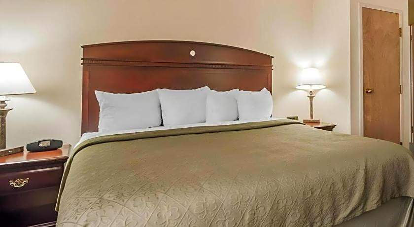 Quality Inn Paris