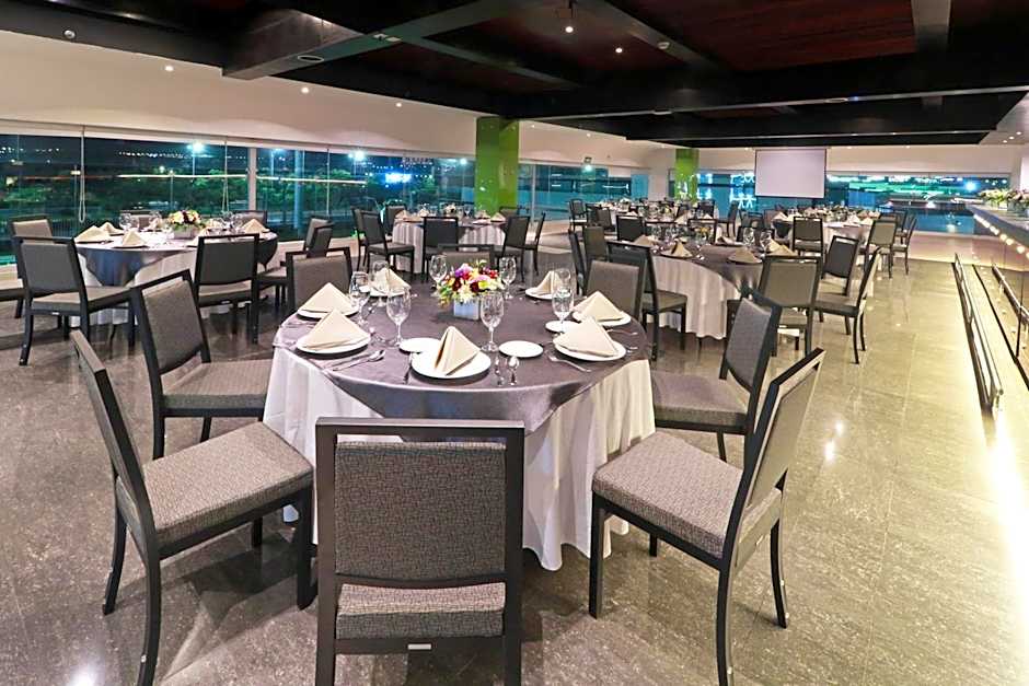 Holiday Inn Queretaro Zona Krystal By IHG