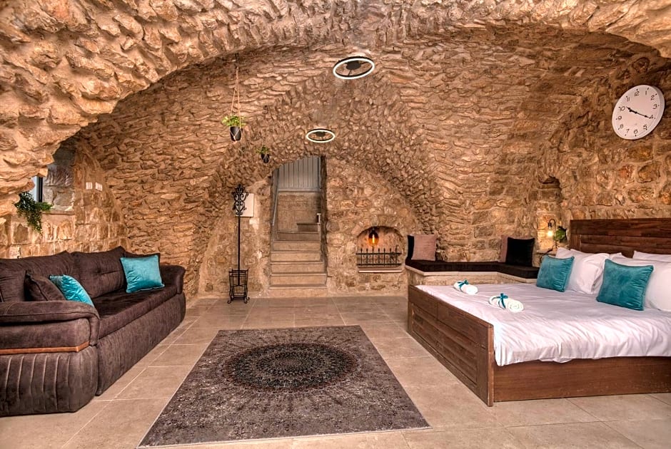 ¿¿¿¿¿ - ¿¿¿¿ ¿¿¿ ¿¿¿¿ ¿¿¿¿¿¿ - Kshatot - Stone Complex in Old Tzfat