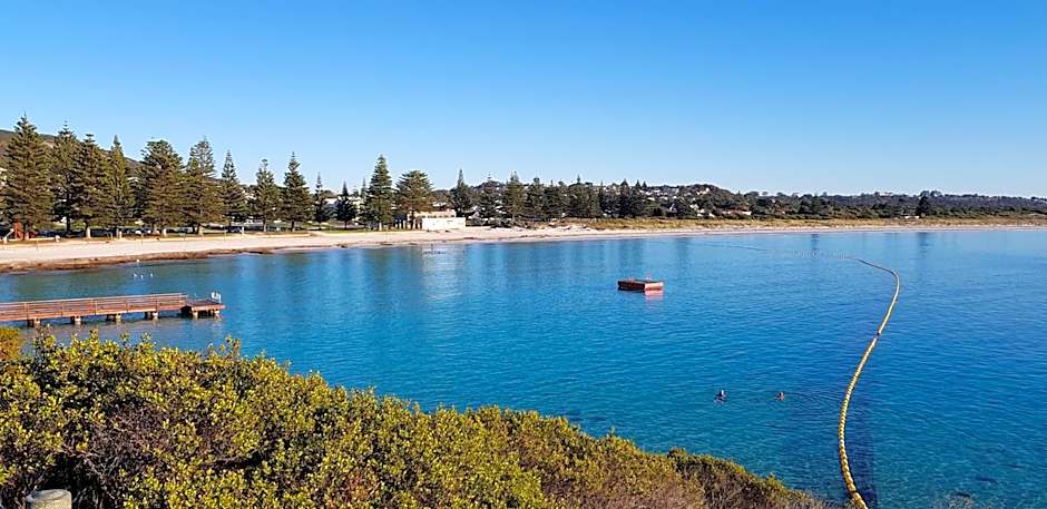 Park Avenue Holiday Units