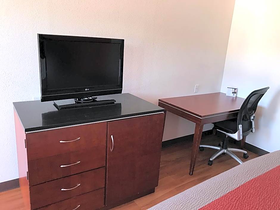 Motel 6-Alma, AR l-40