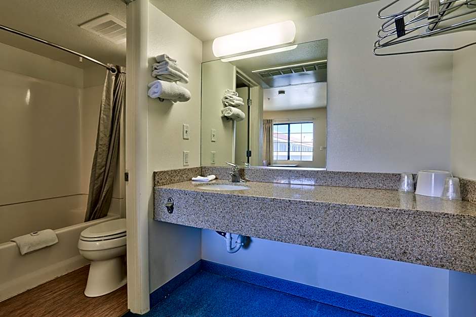 Motel 6-Kingman, AZ - Route 66 East