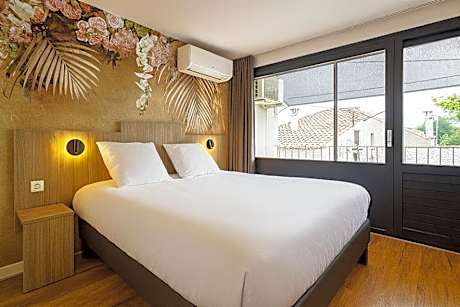 Standard Double Room Rhône Side - 1st Floor