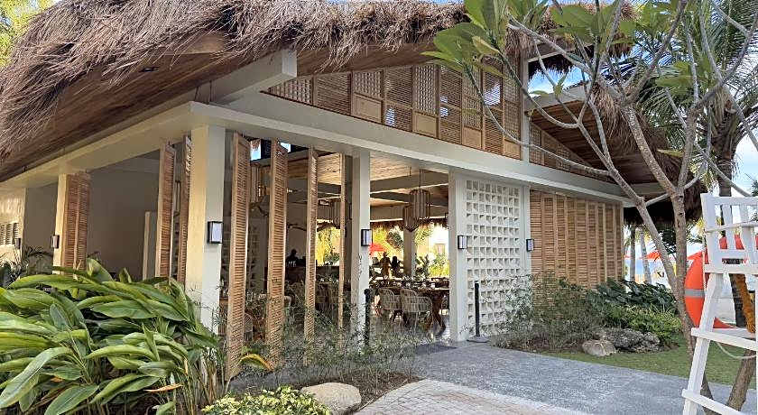 Costabella Tropical Beach Hotel