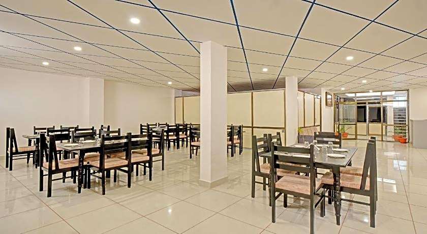 Treebo Paras Raj Near City Palace