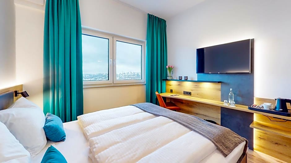 Point 7 Hotel