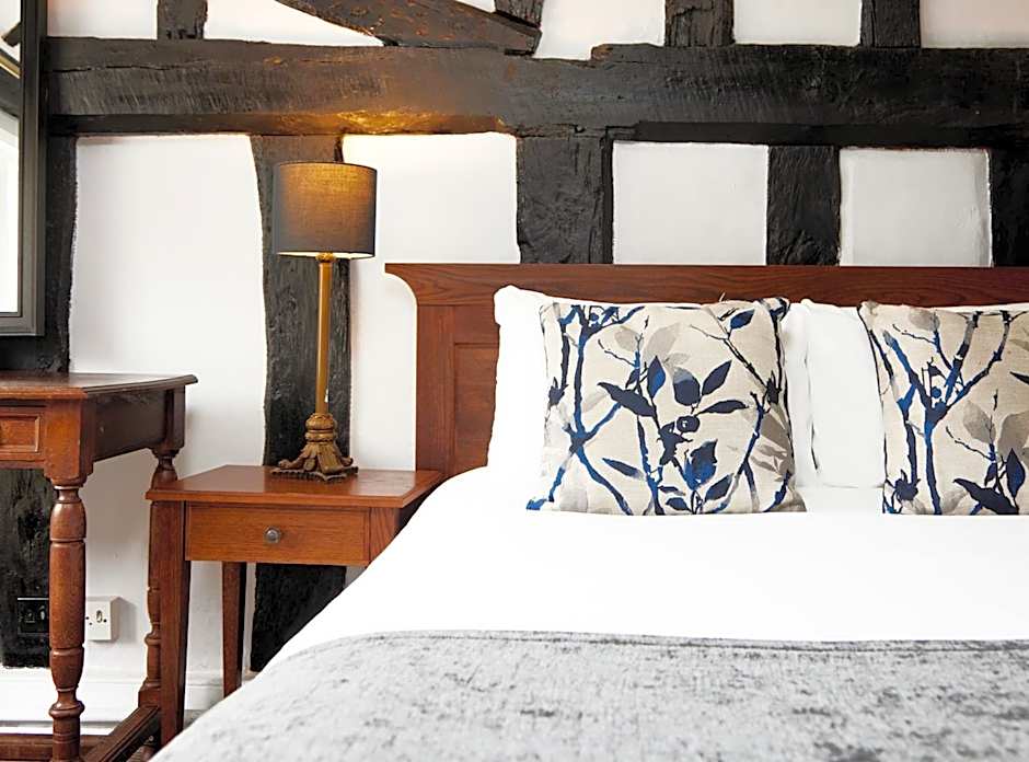 White Hart Hotel by Greene King Inns