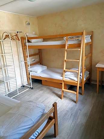 Bed in 3-Bed Female Dormitory with Ensuite Bathroom