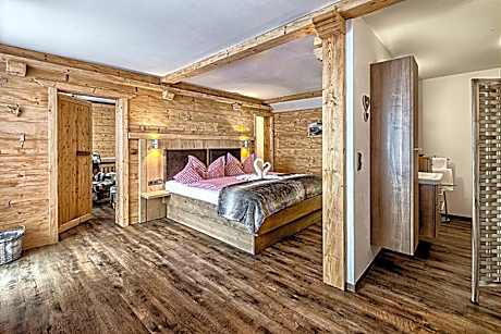 Almhotel Grünsteinblick - Adults only