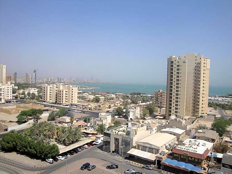 Marina Royal Hotel Suite