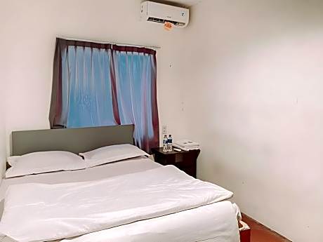 Penginapan Steady Mitra RedDoorz