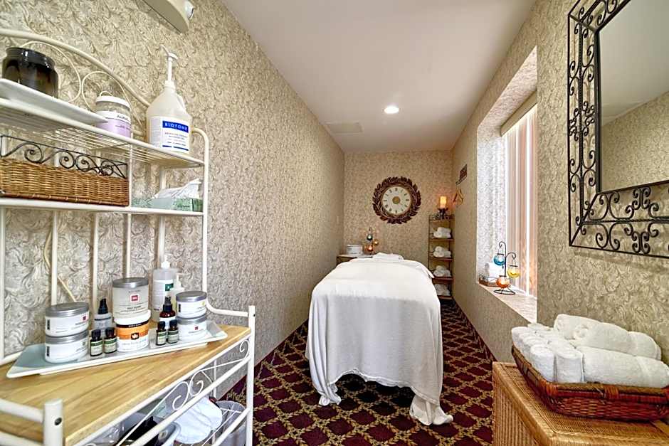 Roosevelt Inn & Suites Saratoga Springs