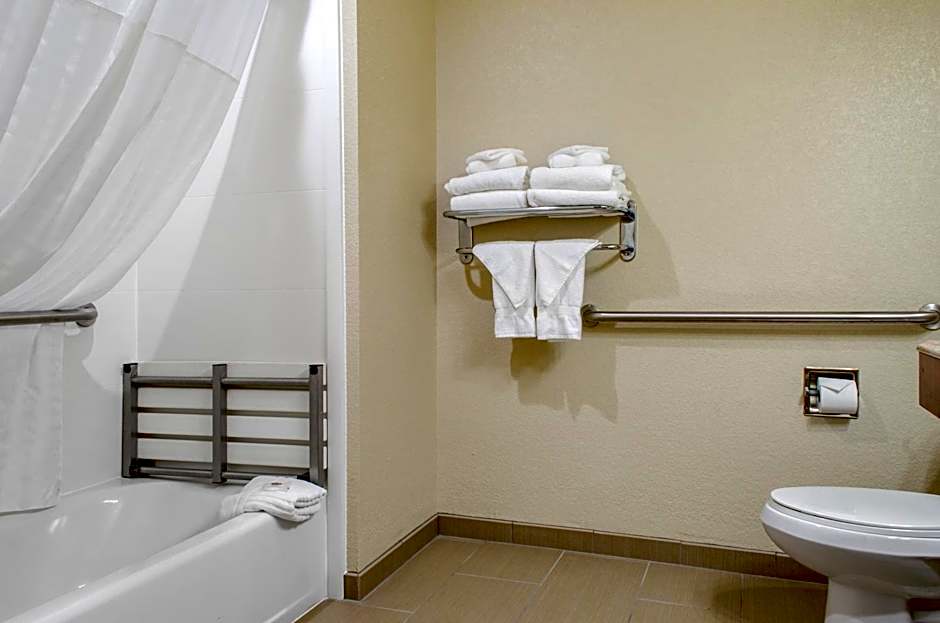 Comfort Inn & Suites Covington - Mandeville
