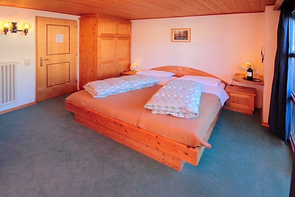 Pension & Residence Astoria