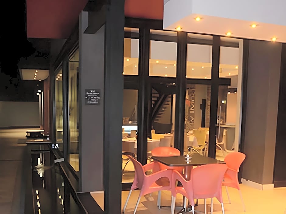 City Living Boutique Hotel