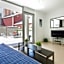 Charmsuites Paralel Apartments