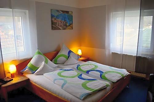 Village Stadthotel