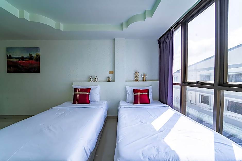 OYO 75377 Check In House