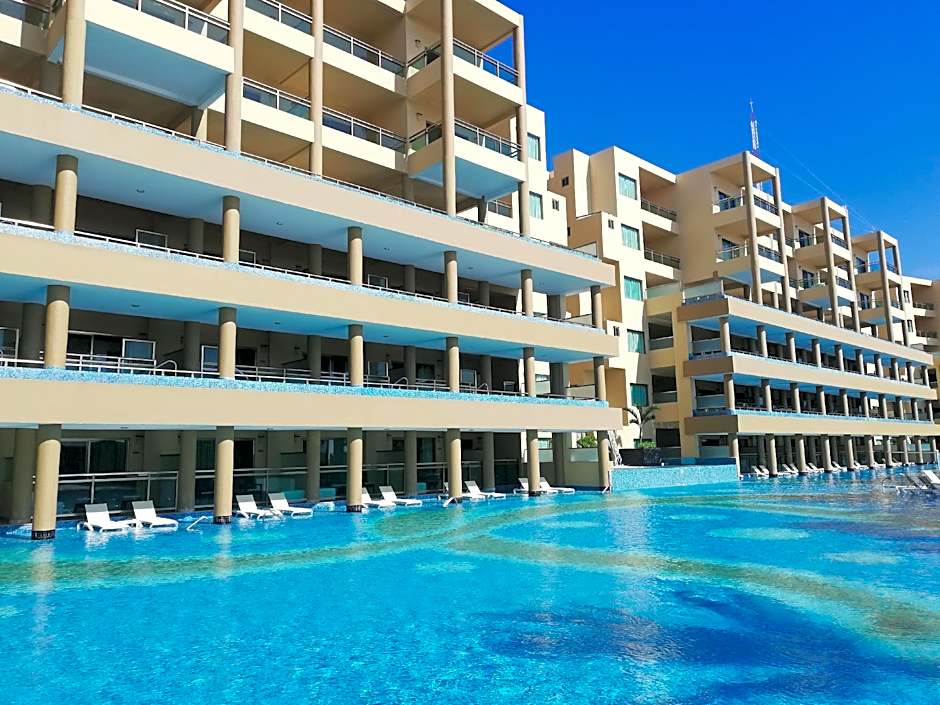 Generations Riviera Maya Family Resort - Catamaran, Aqua Nick & More Inclusive 