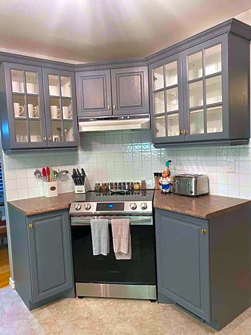 Bright & Cozy 4BR Home for Your Family Stay With Optional Pool Access