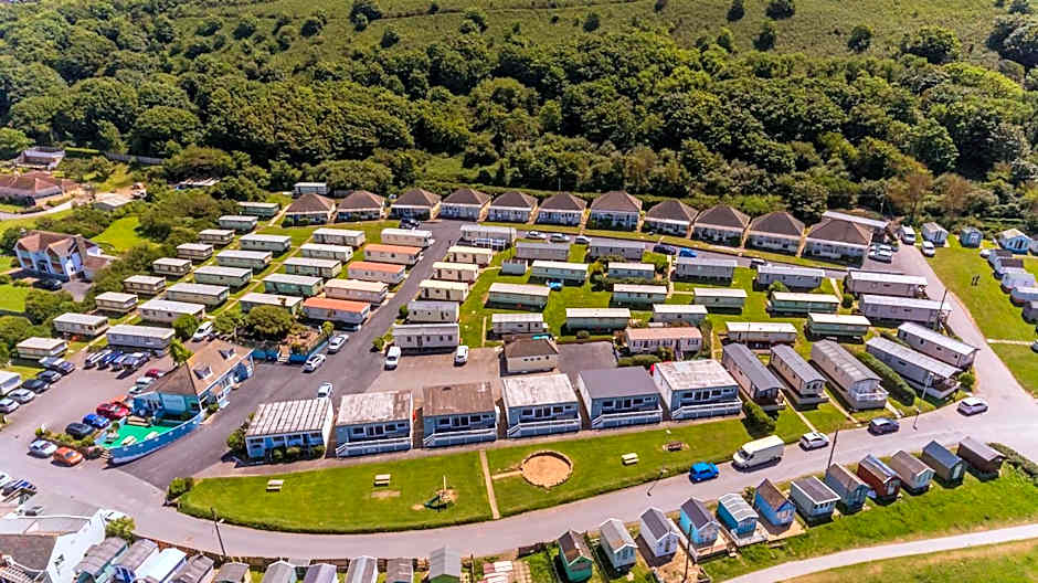 The Royal Clovelly caravan with sea views