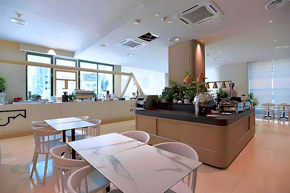 Cititel Express Kota Kinabalu Hotel