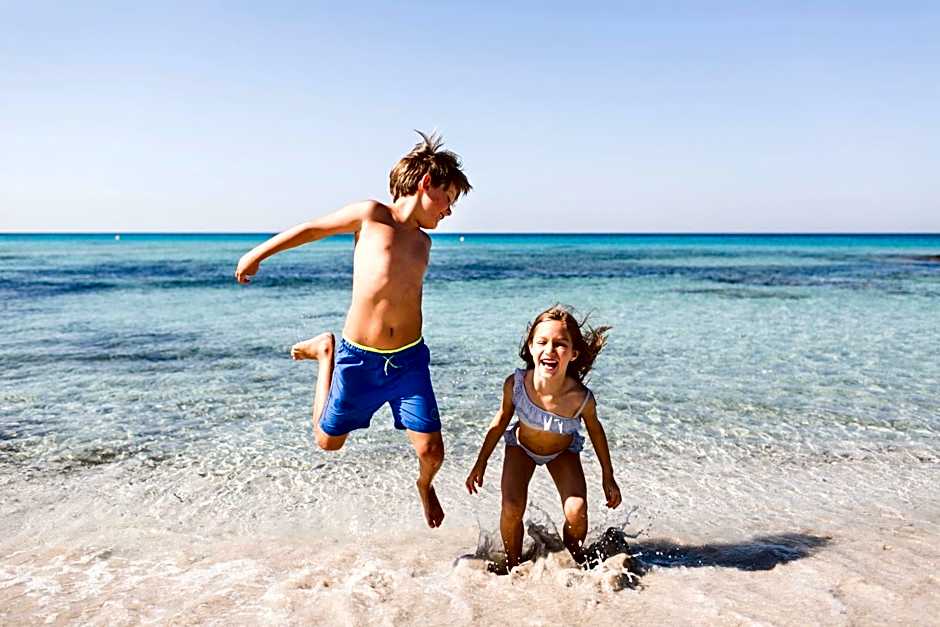 Royal Son Bou Family Club