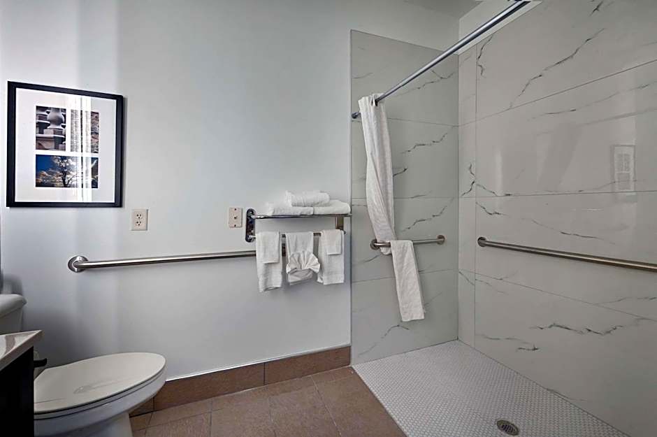 Country Inn & Suites by Radisson, Bloomington-Normal Airport, IL