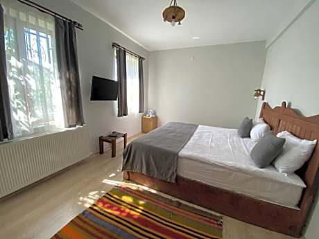 Deluxe Room with Jacuzzi