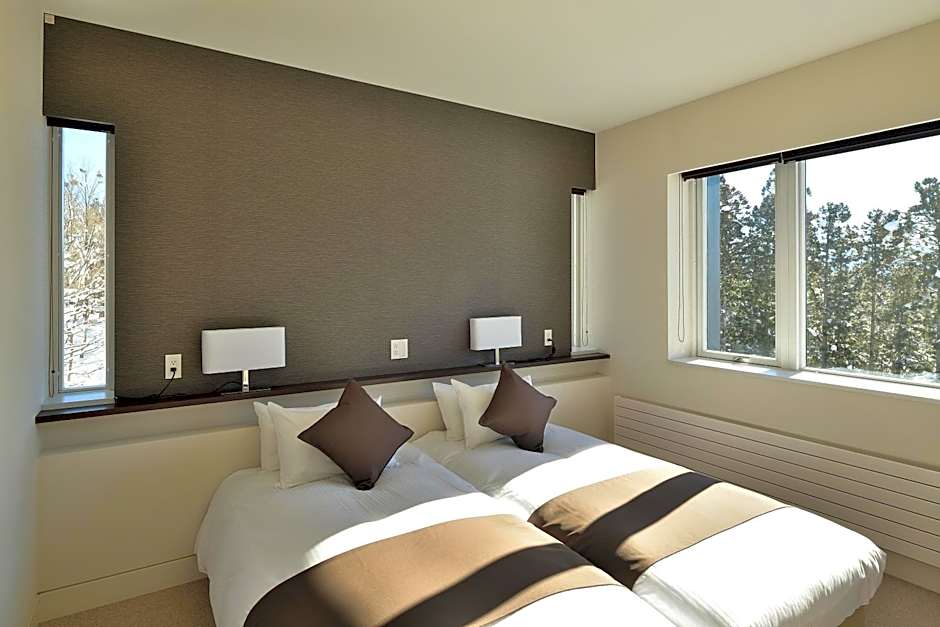 Mountain Side Hakuba